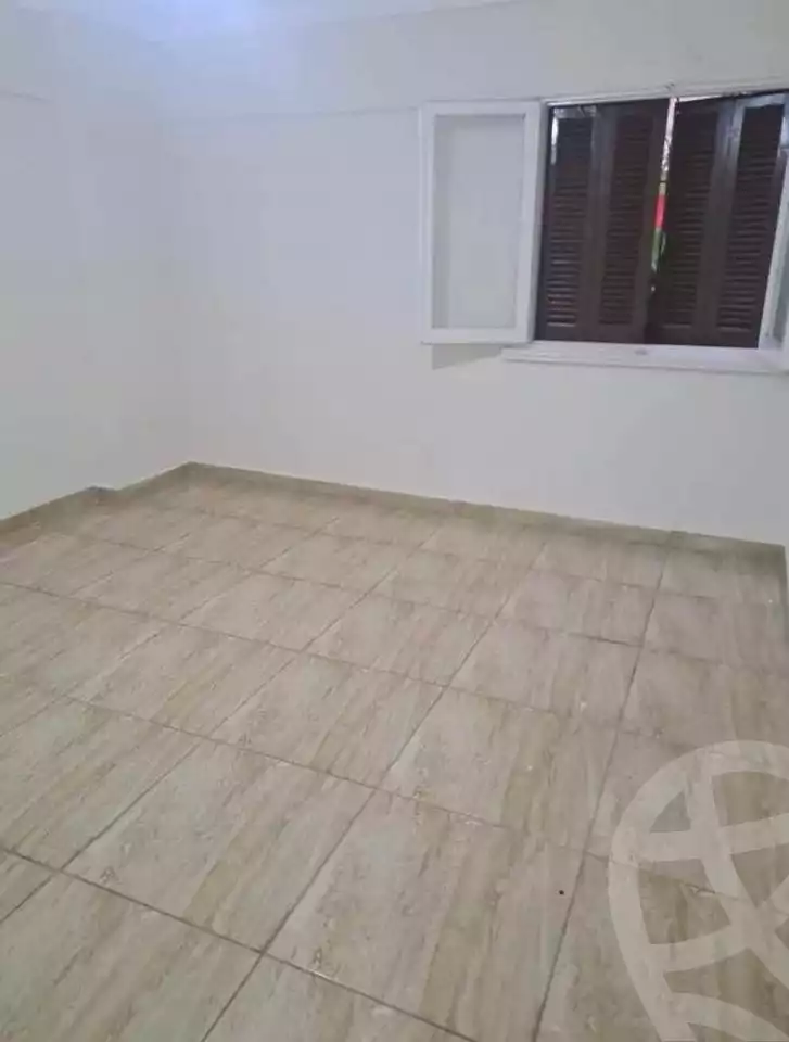 https://aqarmap.com.eg/en/listing/5299758-for-sale-alexandria-ganaklis
