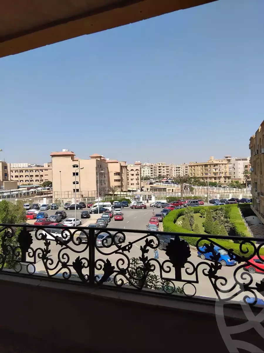 https://aqarmap.com.eg/en/listing/5300438-for-sale-cairo-new-cairo-gharb-arabila-doctor-hani-maher-st