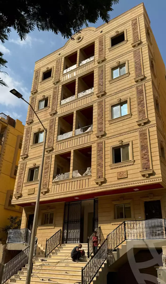 https://aqarmap.com.eg/en/listing/5302471-for-sale-cairo-6th-of-october-el-ahyaa-neighborhood-4th-district-no-7