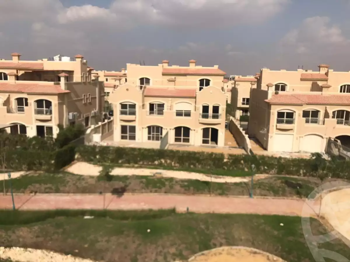 https://aqarmap.com.eg/en/listing/5304412-for-sale-cairo-new-cairo-compounds-el-patio-oro