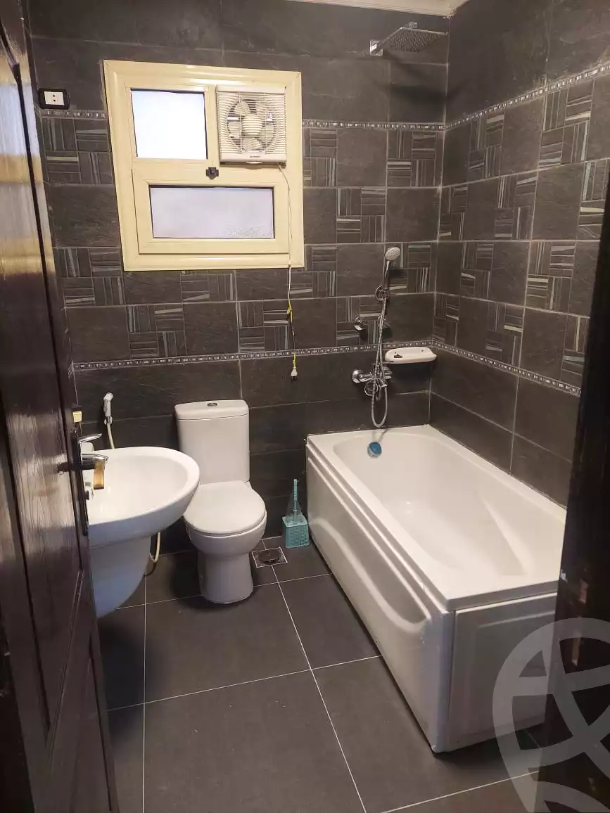 https://aqarmap.com.eg/en/listing/5310071-for-rent-cairo-el-sheikh-zayed-city-compounds-dr-msr