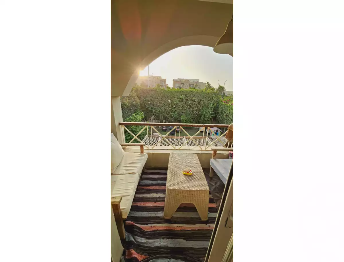 https://aqarmap.com.eg/ar/listing/5314662-for-sale-cairo-el-sheikh-zayed-city-compounds-hadayek-el-mohandiseen