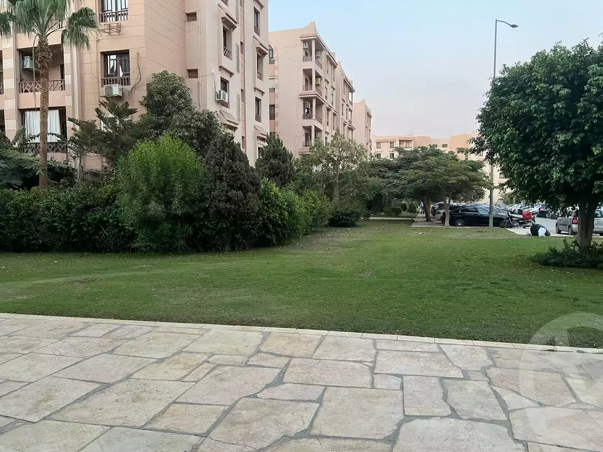https://aqarmap.com.eg/en/listing/5318074-for-sale-cairo-new-cairo-lrhb-city-phase-5-talaat-mostafa-st