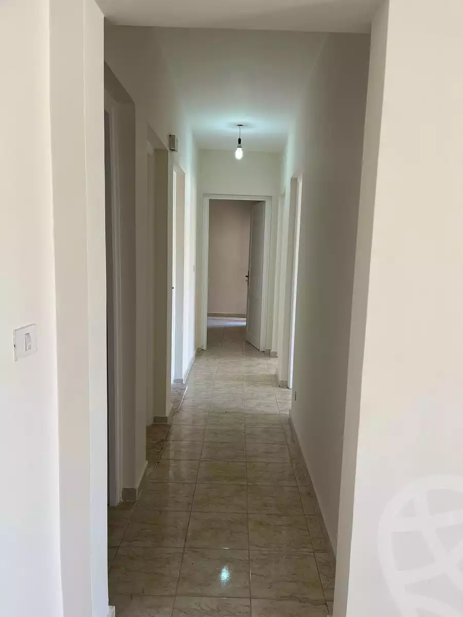 https://aqarmap.com.eg/ar/listing/5318143-for-sale-cairo-new-cairo-lrhb-city-malls-and-markets