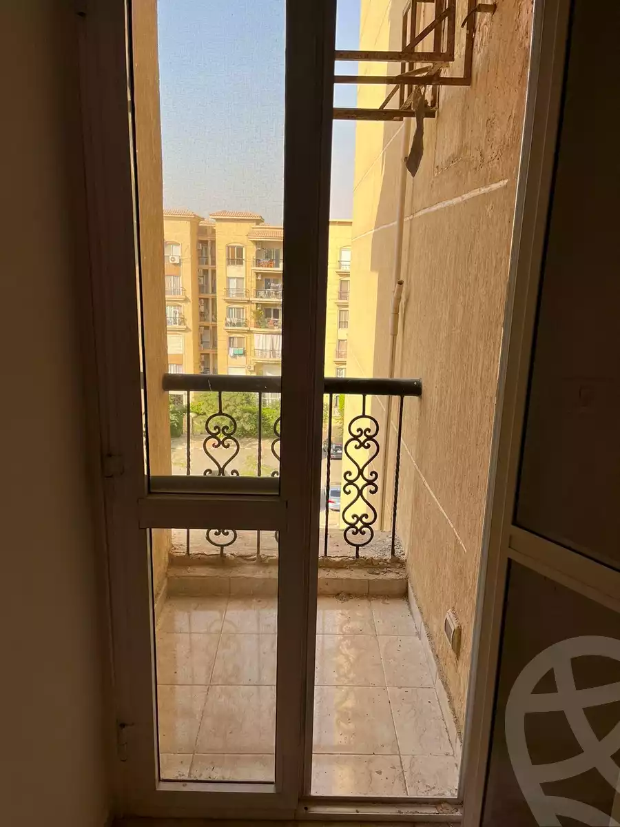 https://aqarmap.com.eg/ar/listing/5318143-for-sale-cairo-new-cairo-lrhb-city-malls-and-markets