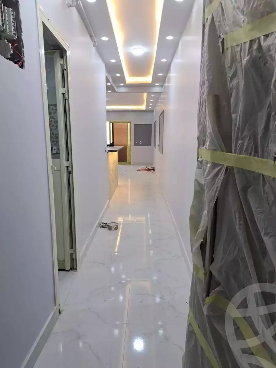 https://aqarmap.com.eg/ar/listing/5321875-for-rent-cairo-helwan-kwrnysh-hlwn