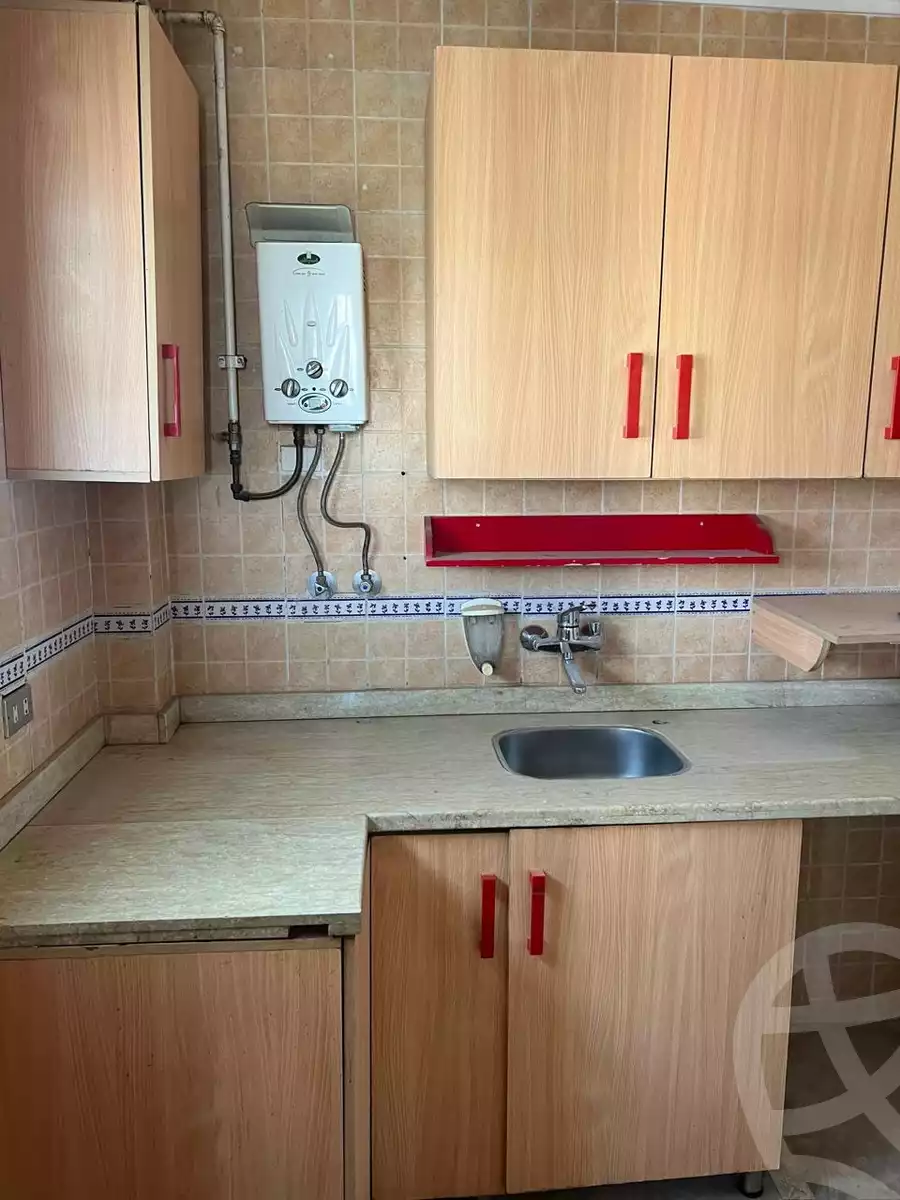 https://aqarmap.com.eg/ar/listing/5324140-for-sale-cairo-new-cairo-lrhb-city-phase-5-talaat-mostafa-st