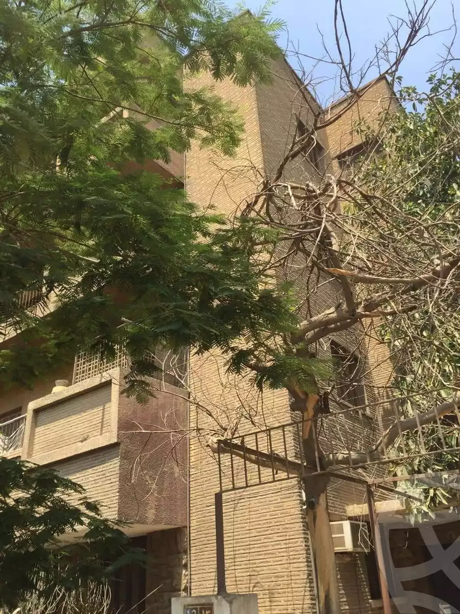 https://aqarmap.com.eg/en/listing/5326101-for-sale-cairo-heliopolis-ard-el-golf-al-mahrouki-st