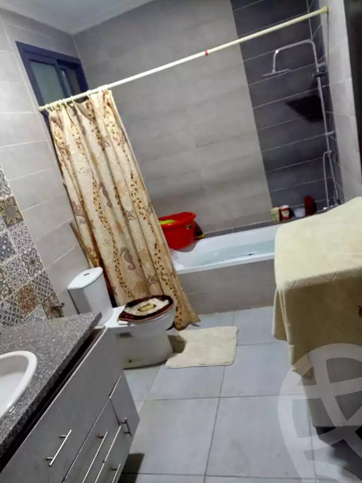 https://aqarmap.com.eg/en/listing/5326957-for-sale-cairo-ain-shams-jsr-lswys