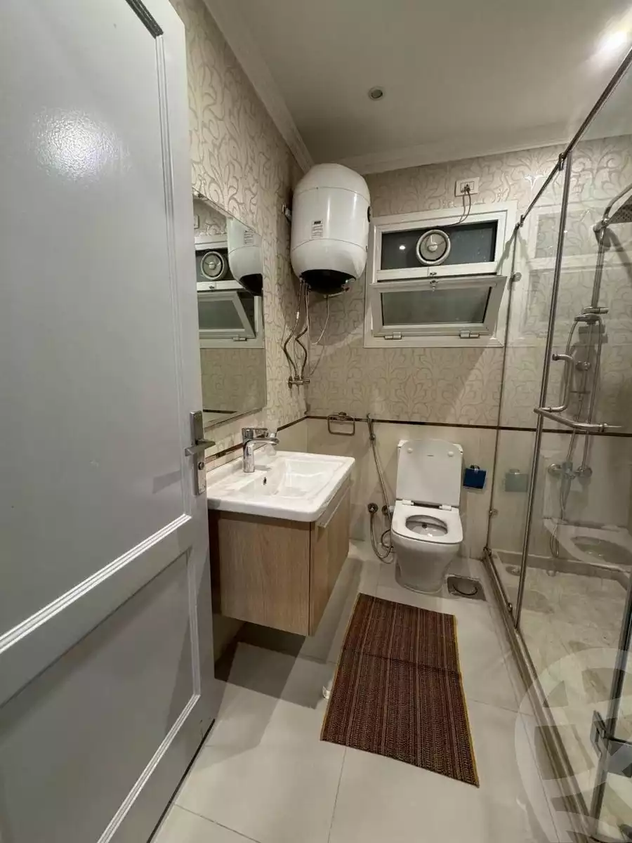 https://aqarmap.com.eg/en/listing/5330036-for-rent-cairo-new-cairo-lrhb-city-phase-8