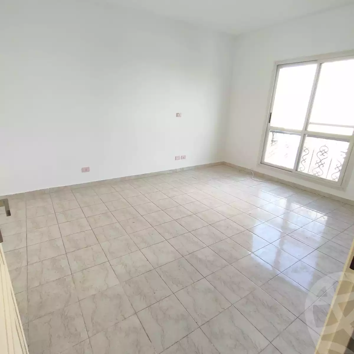 https://aqarmap.com.eg/en/listing/5331701-for-rent-cairo-new-cairo-lrhb-city-phase-8