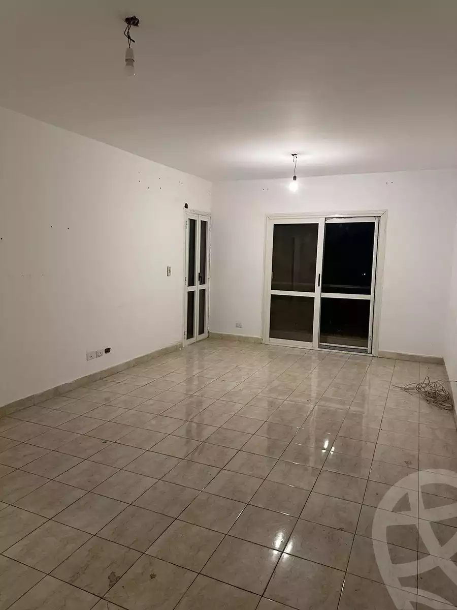 https://aqarmap.com.eg/en/listing/5334338-for-rent-cairo-new-cairo-lrhb-city-phase-8