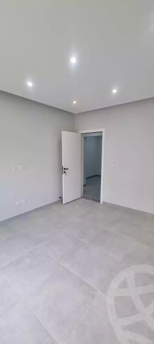 https://aqarmap.com.eg/en/listing/5334595-for-sale-cairo-new-cairo-compounds-paradise