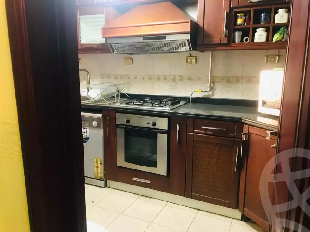 https://aqarmap.com.eg/en/listing/5336257-for-rent-cairo-new-cairo-lrhb-city-phase-4-mostafa-kamel-st