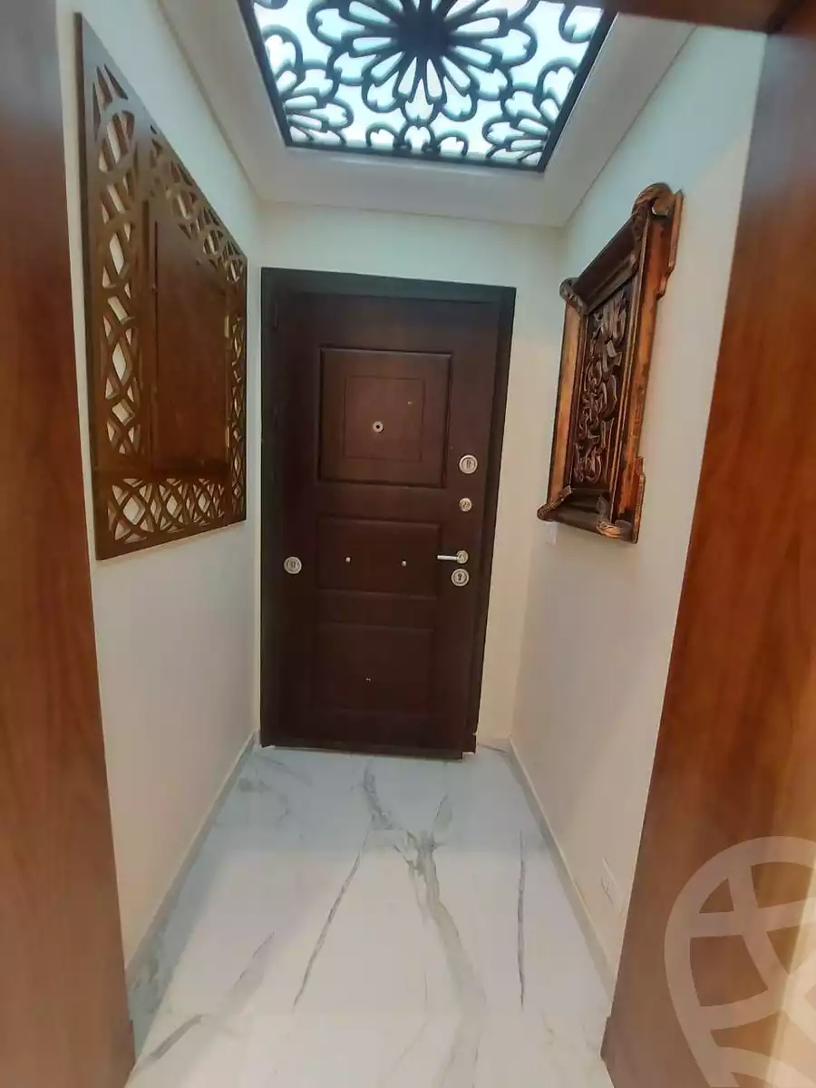 https://aqarmap.com.eg/ar/listing/5337370-for-sale-cairo-new-cairo-lrhb-city-malls-and-markets
