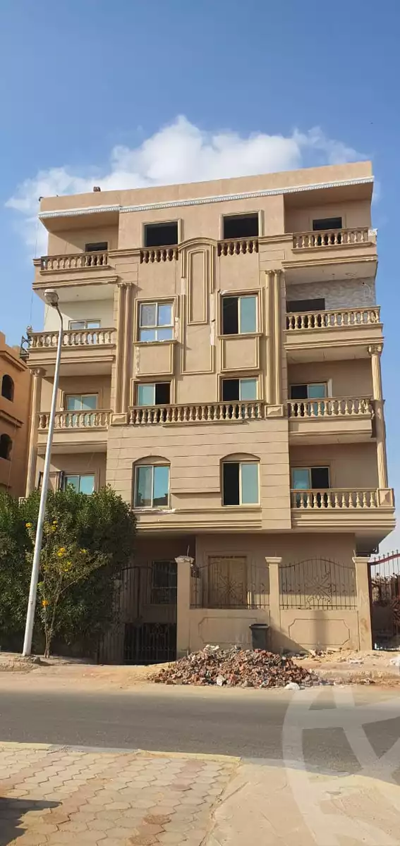 https://aqarmap.com.eg/en/listing/5340900-for-sale-cairo-el-shorouk-lmntq-lthmn-neighbourhood-3