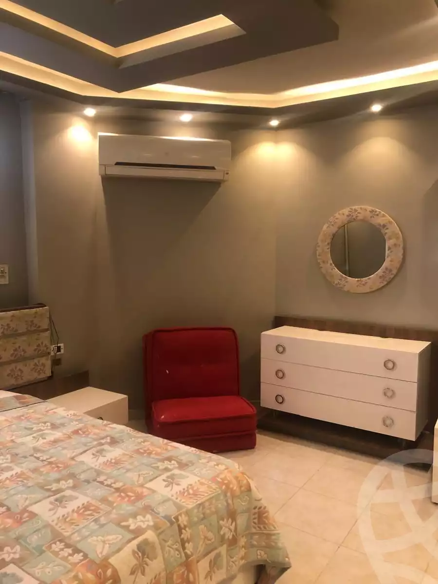 https://aqarmap.com.eg/en/listing/5342120-for-rent-cairo-new-cairo-lrhb-city-phase-8