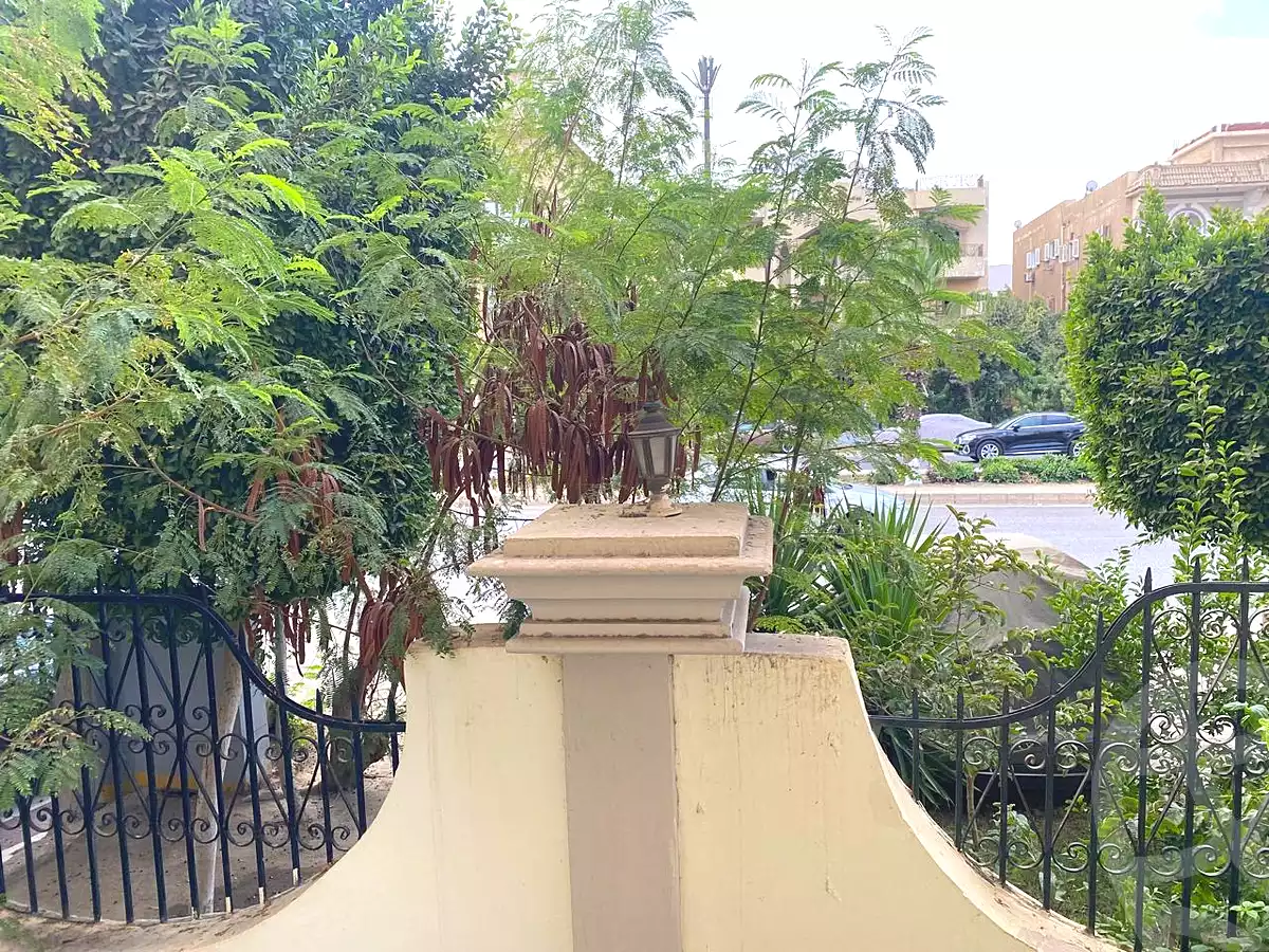 https://aqarmap.com.eg/en/listing/5342292-for-sale-cairo-new-cairo-el-ahyaa-first-neighborhood-street-1
