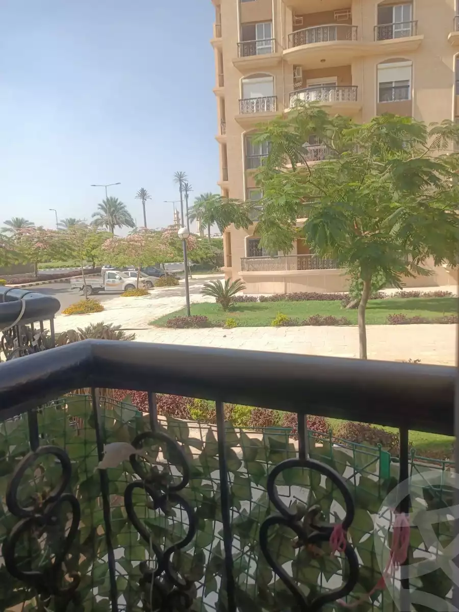 https://aqarmap.com.eg/en/listing/5342976-for-rent-cairo-new-cairo-lrhb-city-phase-8