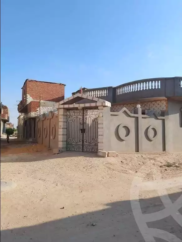 https://aqarmap.com.eg/en/listing/5344822-for-sale-marsa-matruh-marsa-matrouh-city-imam-malek-st