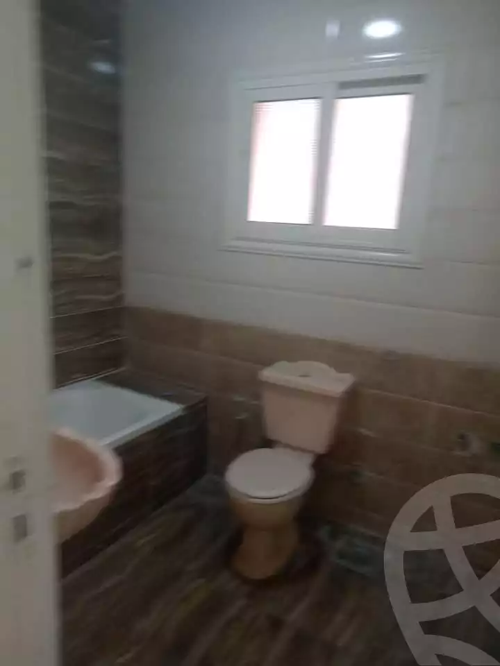https://aqarmap.com.eg/ar/listing/5346749-for-rent-cairo-mokattam-lhdb-l-ly-shareaa-9