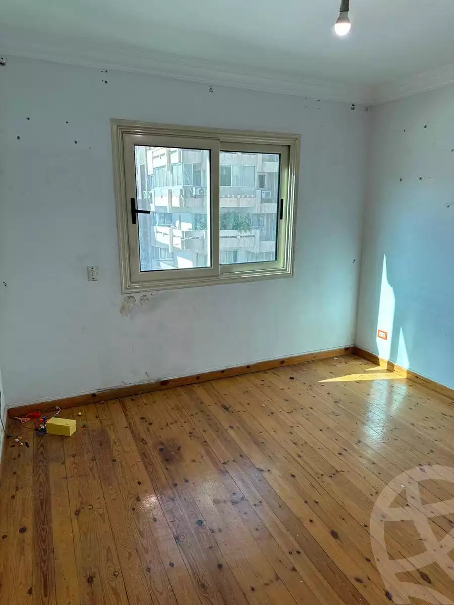 https://aqarmap.com.eg/en/listing/5348938-for-sale-alexandria-lauran-shr-bd-lhmyd-ldyb