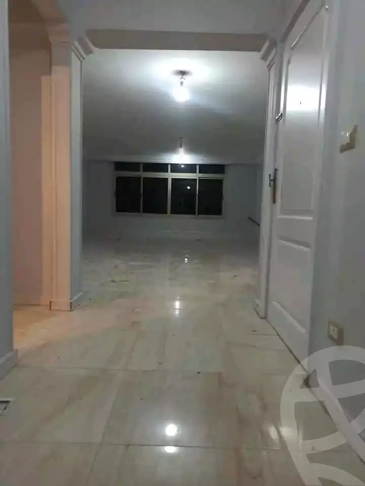 https://aqarmap.com.eg/en/listing/5351101-for-rent-cairo-mokattam-lhdb-l-ly-shareaa-9