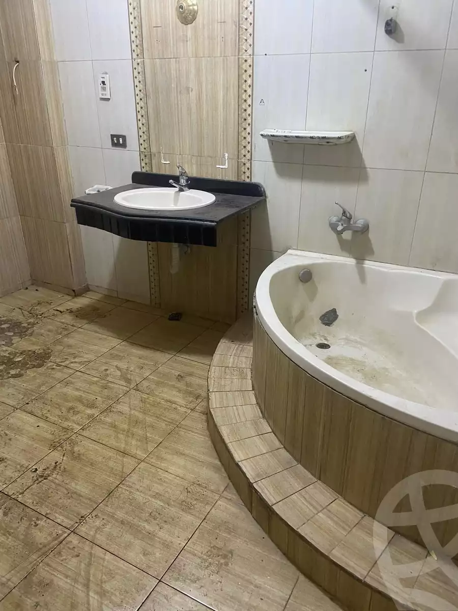 https://aqarmap.com.eg/en/listing/5353224-for-sale-cairo-ljyz-el-warraq-jazirat-muhammad