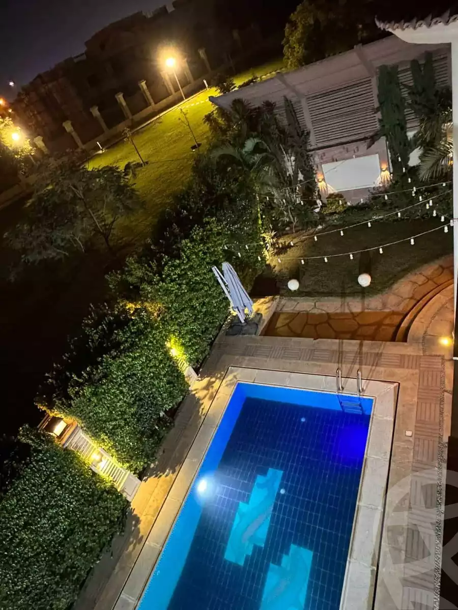 https://aqarmap.com.eg/en/listing/5354540-for-sale-cairo-el-sheikh-zayed-city-compounds-royal-city
