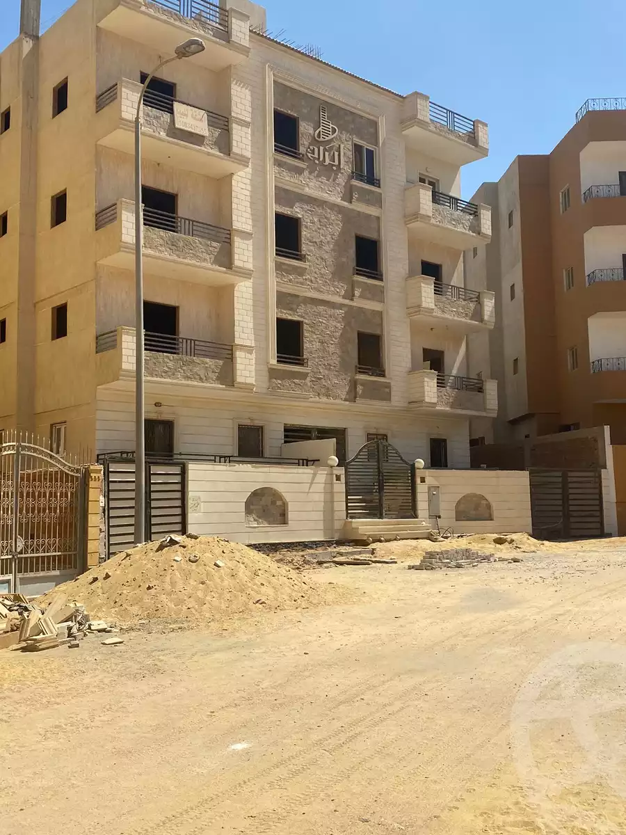 https://aqarmap.com.eg/en/listing/5356302-for-sale-cairo-6th-of-october-hadaeq-october-lmntq-lsyhy-b