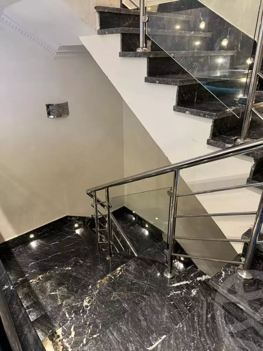 https://aqarmap.com.eg/en/listing/5359455-for-sale-cairo-new-cairo-lrhb-city-malls-and-markets