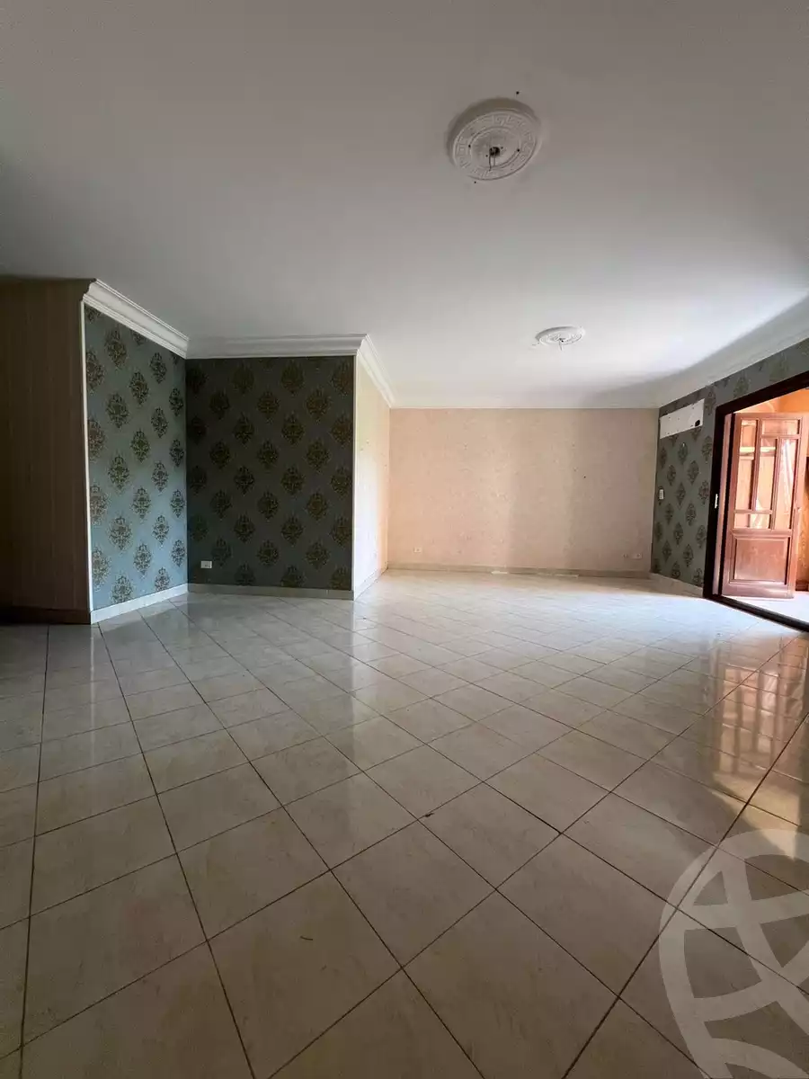 https://aqarmap.com.eg/ar/listing/5361223-for-sale-cairo-new-cairo-lrhb-city-malls-and-markets