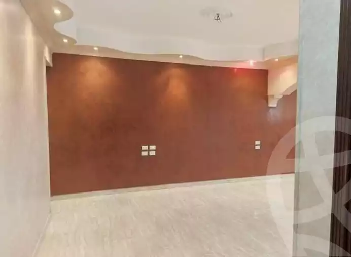 https://aqarmap.com.eg/ar/listing/5271096-for-rent-cairo-mokattam-lhdb-l-ly-shareaa-9
