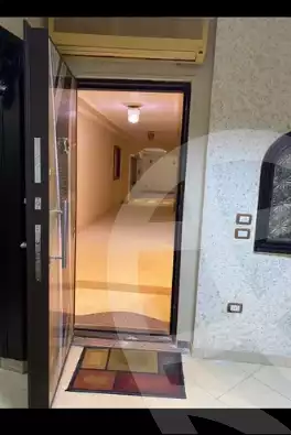 https://aqarmap.com.eg/en/listing/5363990-for-sale-cairo-mokattam-lhdb-l-ly-el-naforah-square