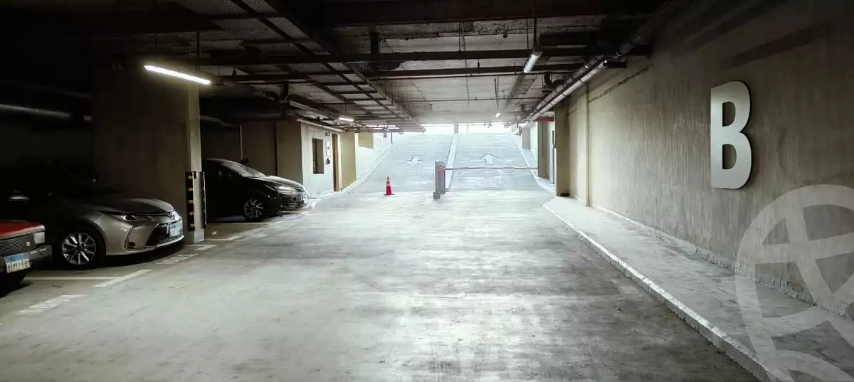 https://aqarmap.com.eg/en/listing/5368647-for-rent-cairo-el-sheikh-zayed-city-compounds-the-courtyard-mall-dorra