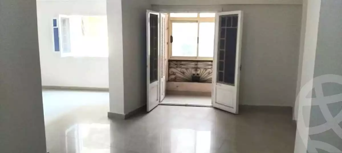https://aqarmap.com.eg/en/listing/5373596-for-sale-alexandria-moharram-bey-grin-st