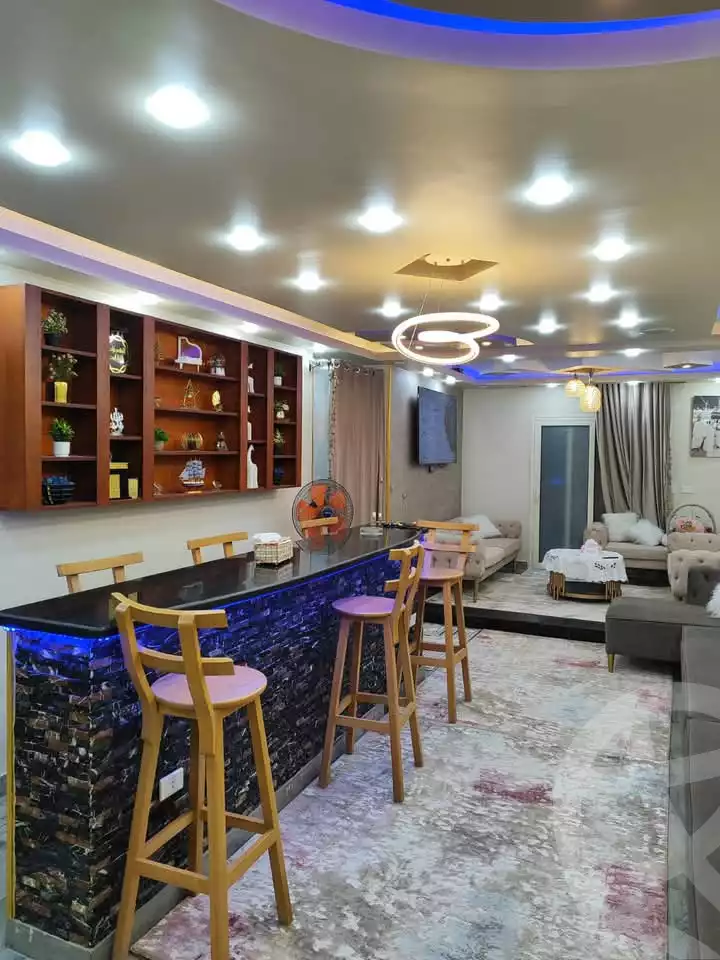 https://aqarmap.com.eg/ar/listing/5373646-for-sale-cairo-helwan-kwrnysh-hlwn