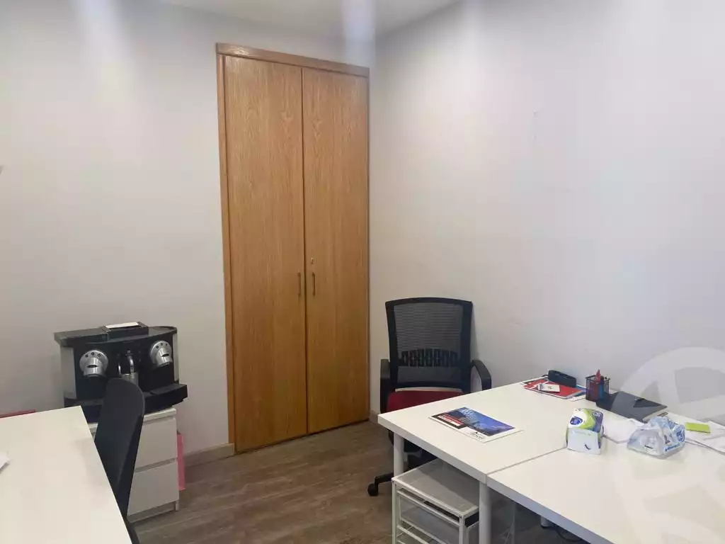 https://aqarmap.com.eg/en/listing/5373767-for-sale-cairo-el-sheikh-zayed-city-compounds-capital-business-park
