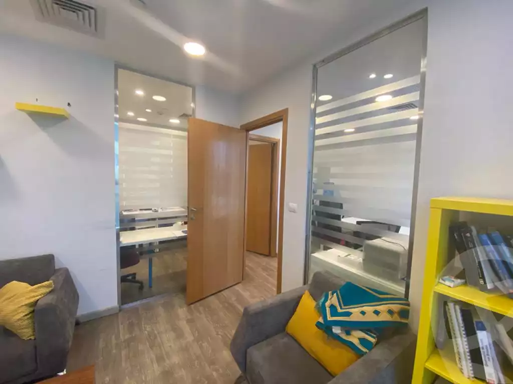 https://aqarmap.com.eg/en/listing/5373767-for-sale-cairo-el-sheikh-zayed-city-compounds-capital-business-park
