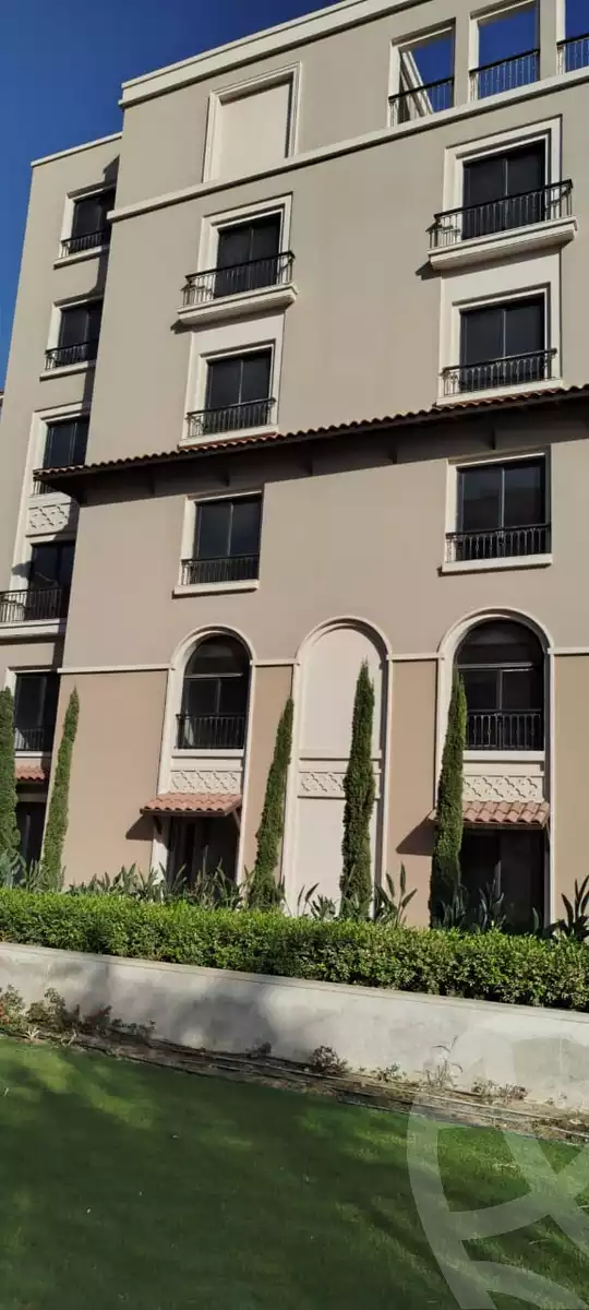 https://aqarmap.com.eg/en/listing/5375313-for-sale-cairo-el-sheikh-zayed-city-compounds-kmbwnd-fyldj-wyst-dr-llttwyr