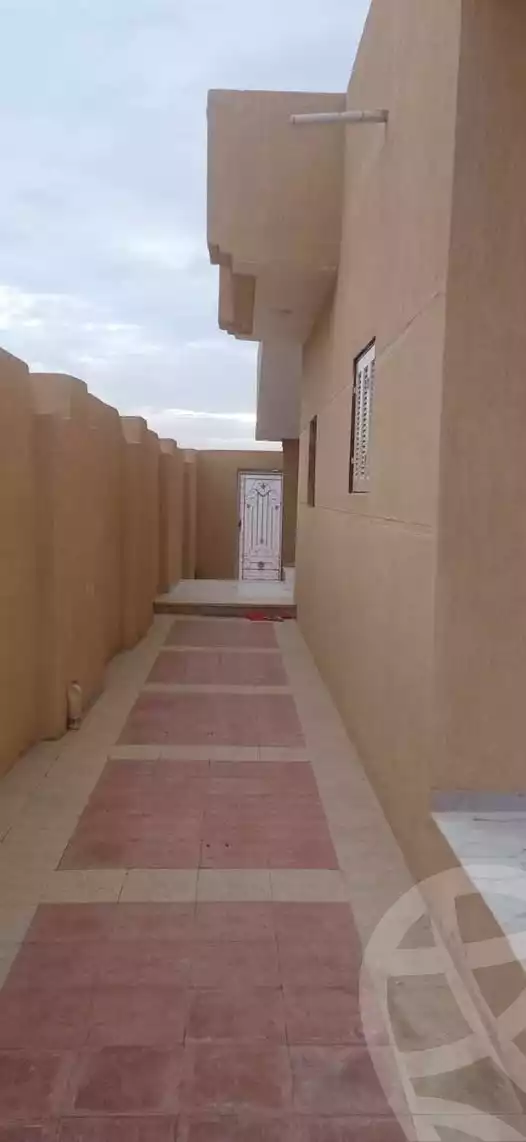 https://aqarmap.com.eg/ar/listing/5375738-for-sale-marsa-matruh-marsa-matrouh-city-el-ezaa-st