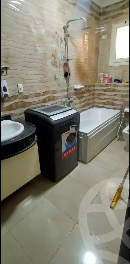 https://aqarmap.com.eg/en/listing/5376958-for-rent-cairo-al-oubour-el-hay-el-taseaa-el-thaqafa-st