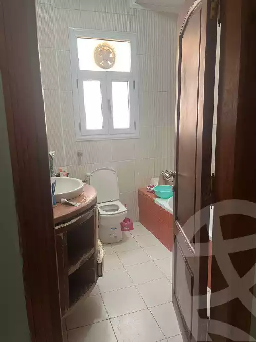 https://aqarmap.com.eg/en/listing/6025218-for-sale-cairo-new-cairo-ganob-el-akadamiya-south-academy-o-el-sheikh-mohamed-el-nadi-st