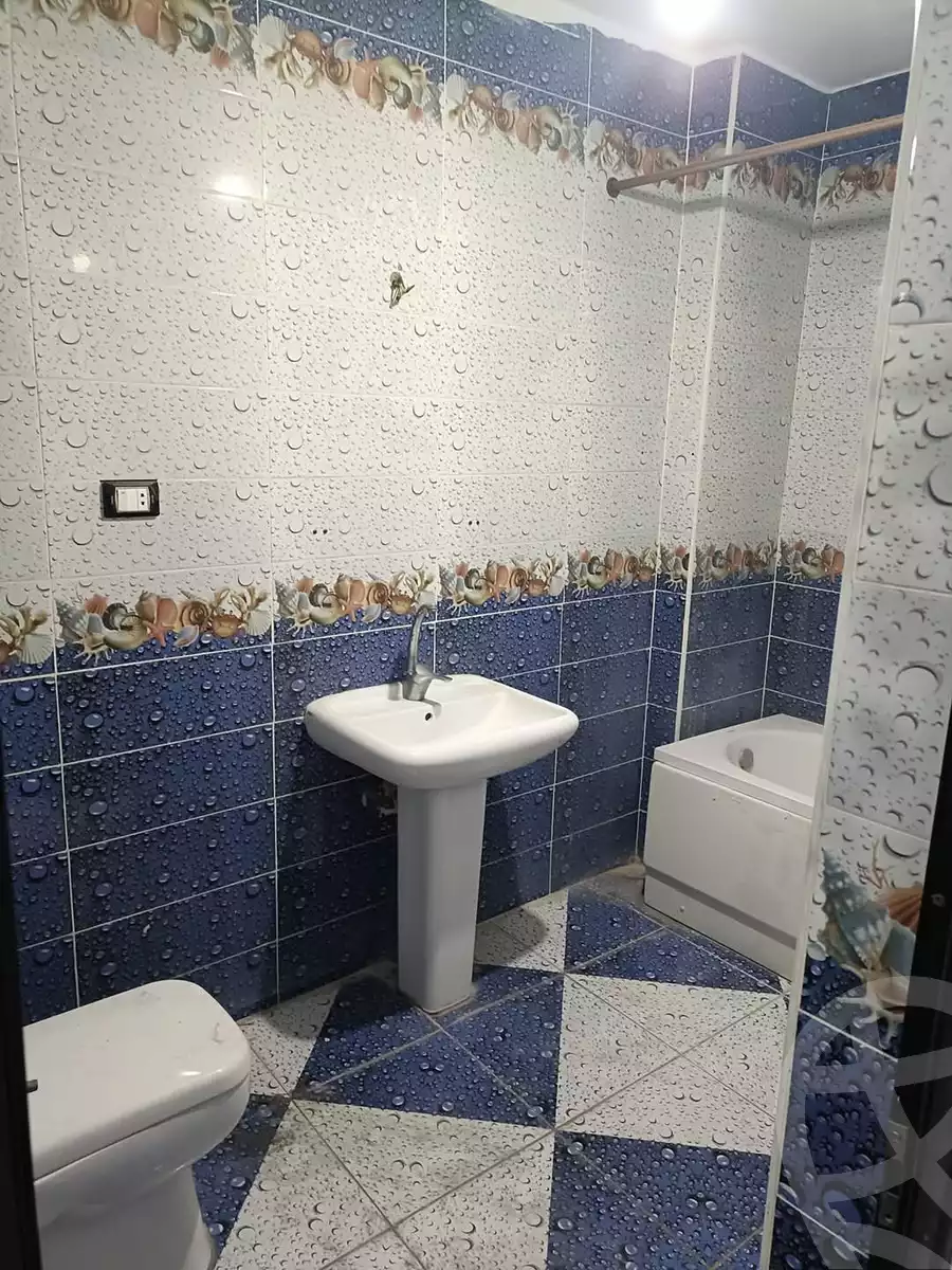 https://aqarmap.com.eg/en/listing/5376812-for-rent-cairo-ain-shams-ahmed-esmat-st
