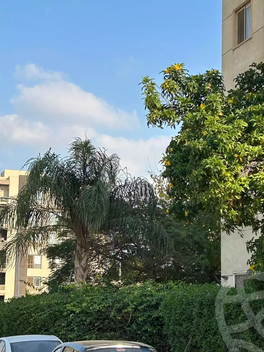 https://aqarmap.com.eg/en/listing/5378697-for-sale-cairo-el-sheikh-zayed-city-compounds-el-mostaqbal-city