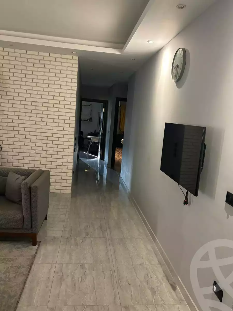 https://aqarmap.com.eg/en/listing/5379319-for-sale-cairo-el-sheikh-zayed-city-small-investor