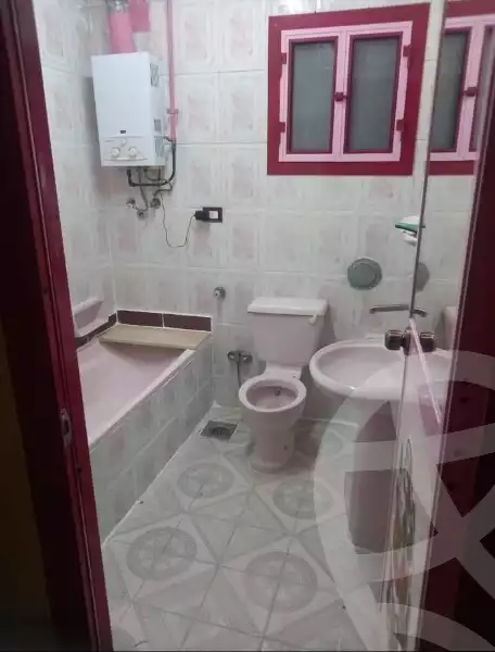 https://aqarmap.com.eg/en/listing/5380464-for-sale-alexandria-moharram-bey-othman-galal-st