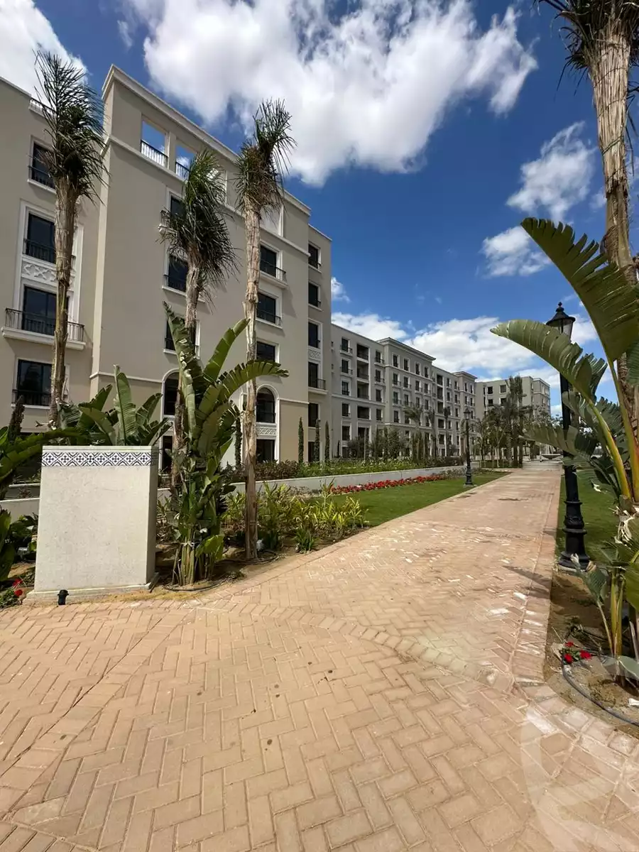 https://aqarmap.com.eg/ar/listing/5382047-for-sale-cairo-el-sheikh-zayed-city-compounds-kmbwnd-fyldj-wyst-dr-llttwyr