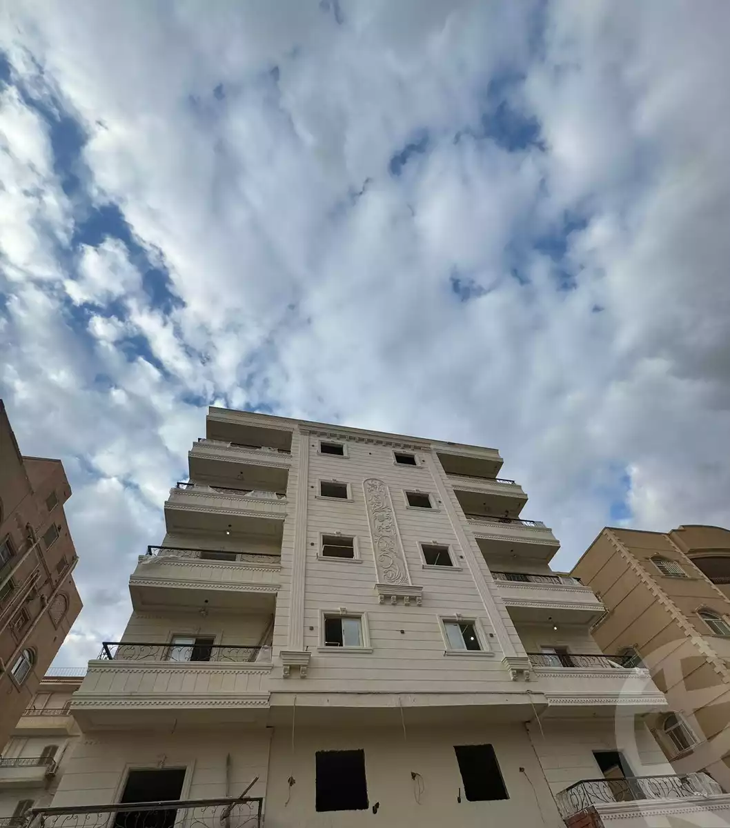 https://aqarmap.com.eg/en/listing/5382996-for-sale-cairo-6th-of-october-el-ahyaa-neighborhood-5th-street-37