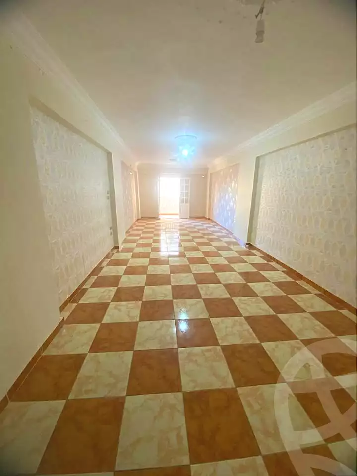 https://aqarmap.com.eg/ar/listing/5383638-for-sale-alexandria-sydy-bshr-sydy-bshr-bhry-amr-el-nogomy-st